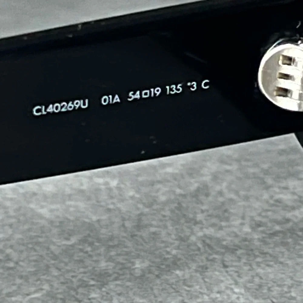 CELINE Triomphe Grey Cat Eye Ladies Sunglasses
CL40269U 01A 54 Black Silver NWT - Picture 11 of 12